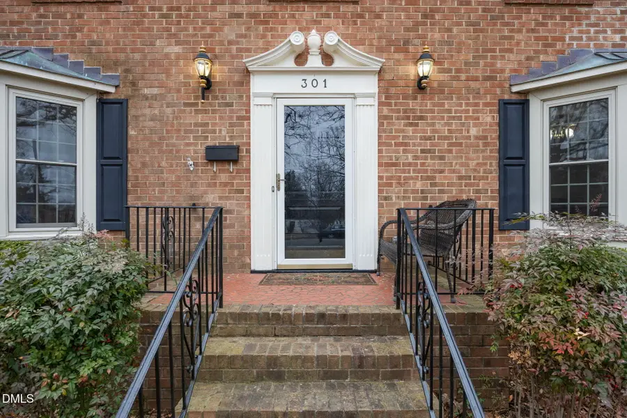 301 Jones Street, Graham, NC 27253 - #3