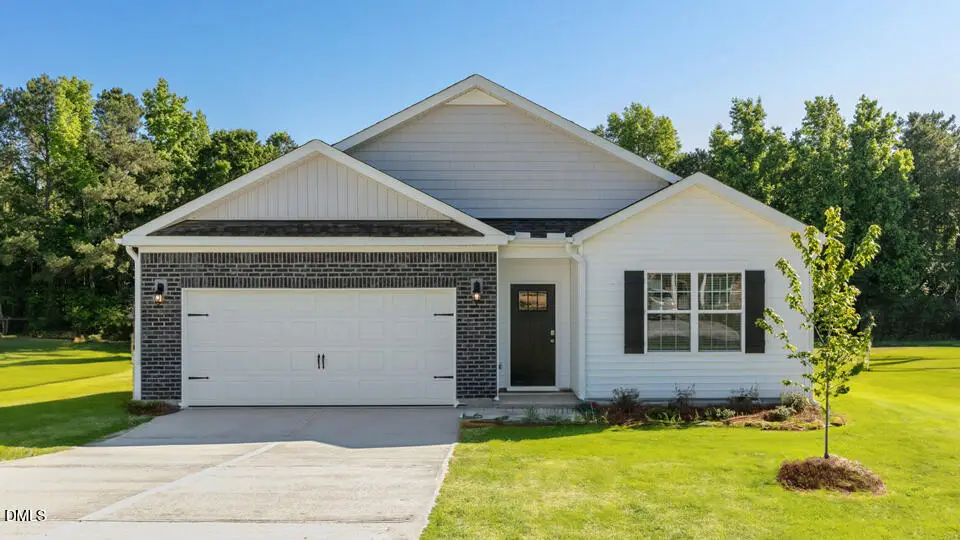 103 Charlies Bend Way, Spring Lake, NC 28390 - #1