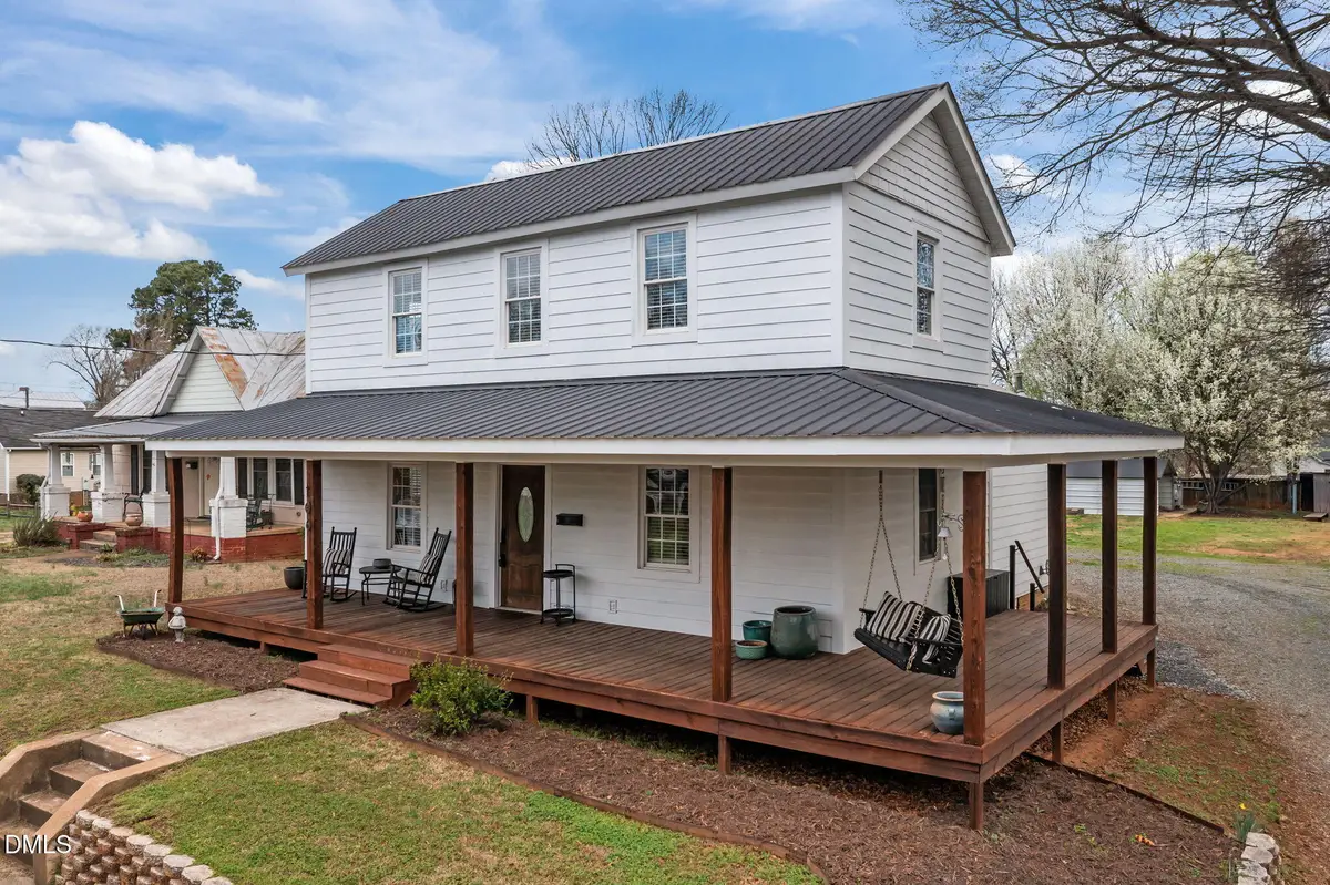 106 W Graham Street, Mebane, NC 27302 - #1