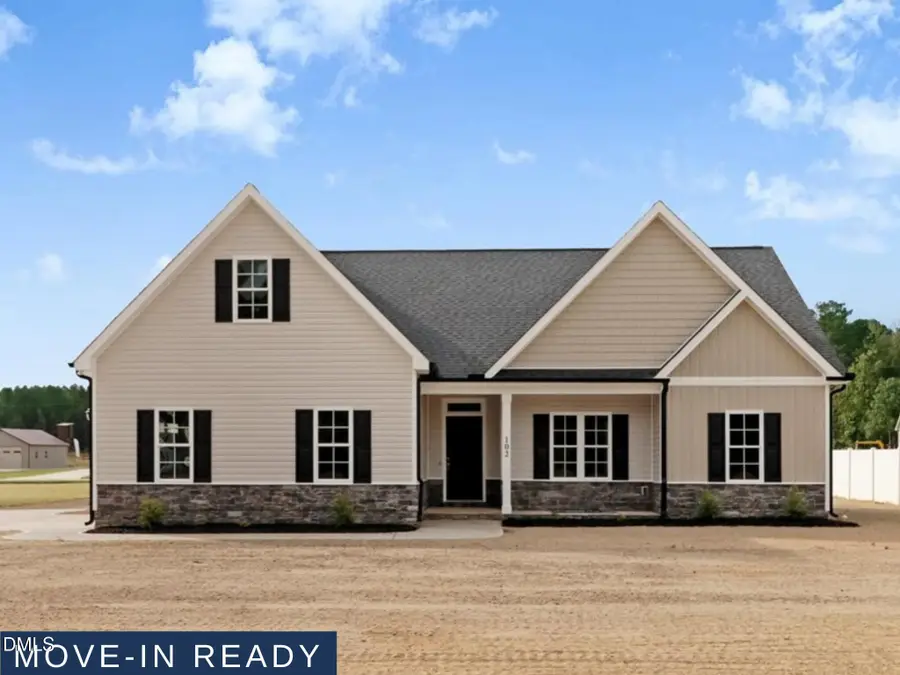 102 Chester Place, Pikeville, NC 27863 - #2