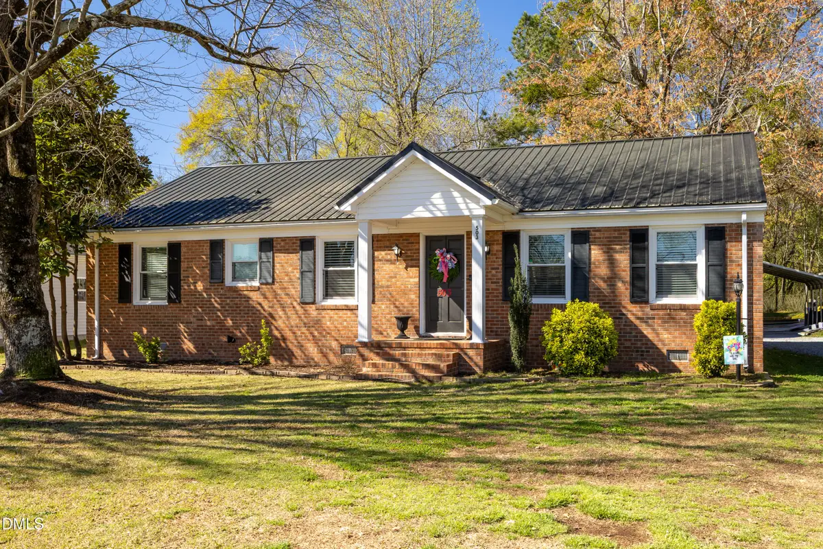 503 N Lincoln Street, Benson, NC 27504 - #1