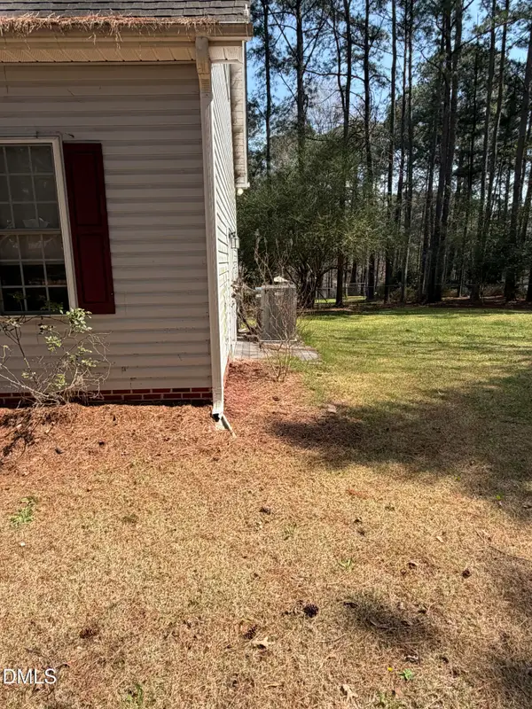 210 Donnibrook Run, Fuquay Varina, NC 27526