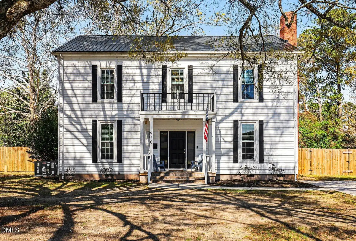 910 S 2nd Street, Smithfield, NC 27577 - #1
