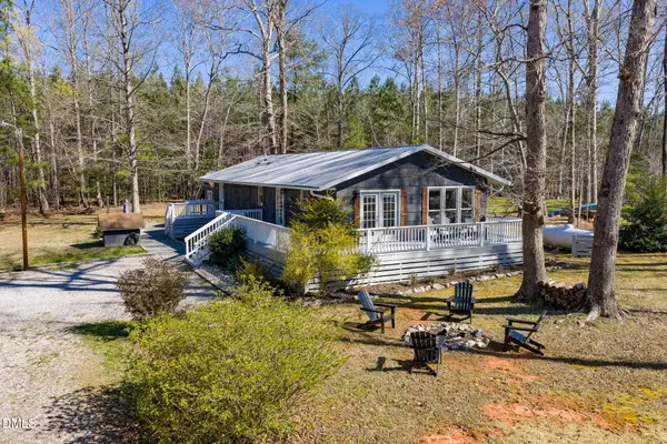 185 N Holiday Drive, Macon, NC 27551