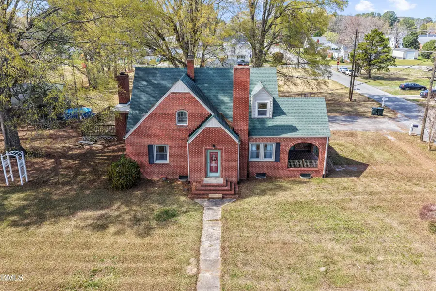 106 E 2nd Street, Princeton, NC 27569 - #2
