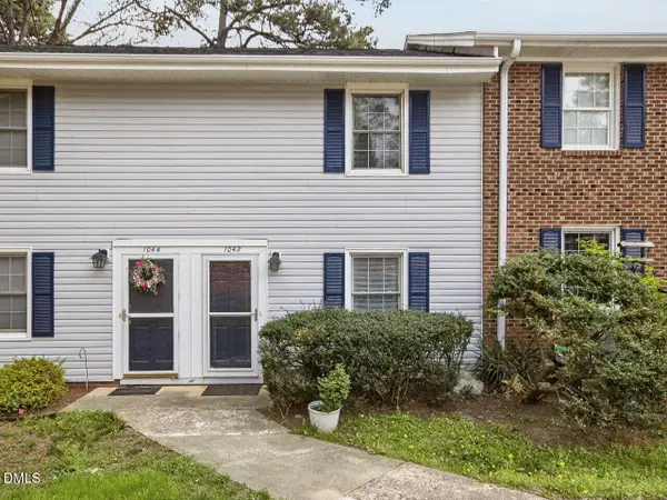 1042 Nottingham Court, Cary, NC 27511