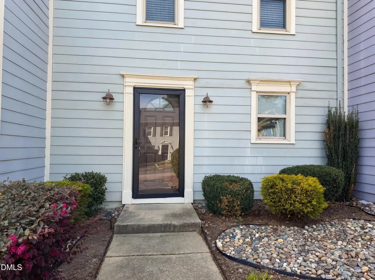 5621 Split Oak Way, Raleigh, NC 27609 - #1