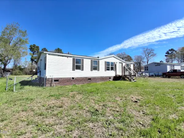 4725 Desert Ridge Road, Parkton, NC 28371