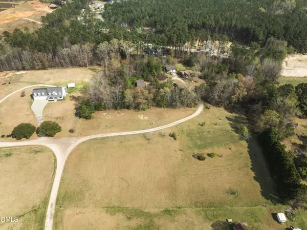 96 Meredith Lane, Zebulon, NC 27597