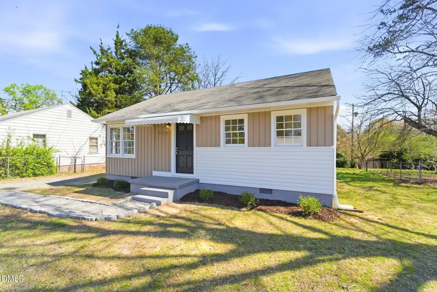 510 Delaware Avenue, Burlington, NC 27217 - #3