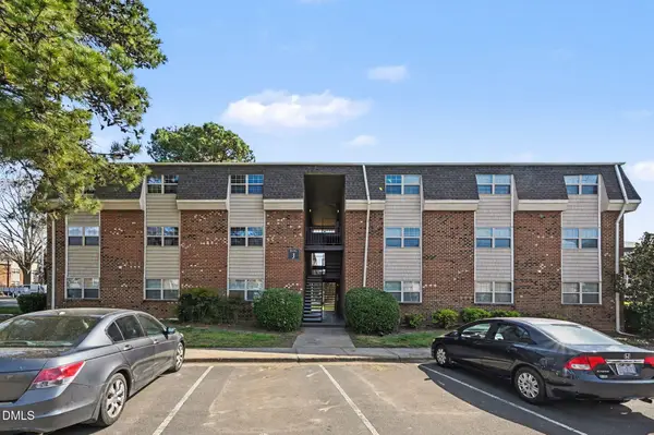 501 Jones Ferry Road #Unit J9, Carrboro, NC 27510