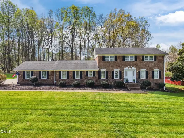 112 E Laramie Drive, Mebane, NC 27302