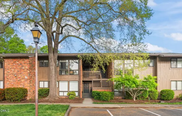 304 Oak Tree Drive, Chapel Hill, NC 27517