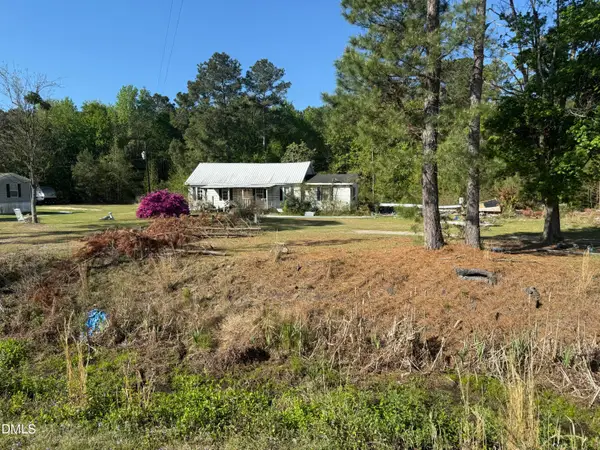 919 Taylors Chapel Road, Dunn, NC 28334