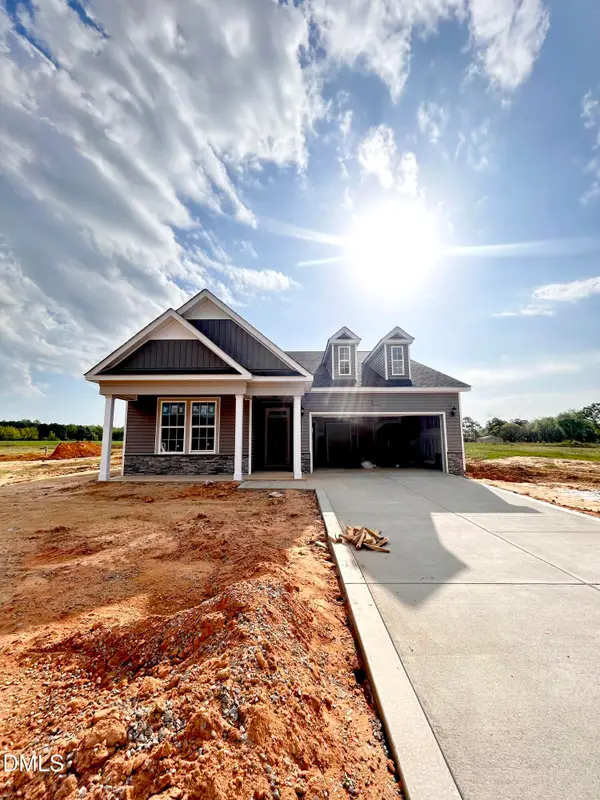 82 Maverick Lane, Dunn, NC 28334