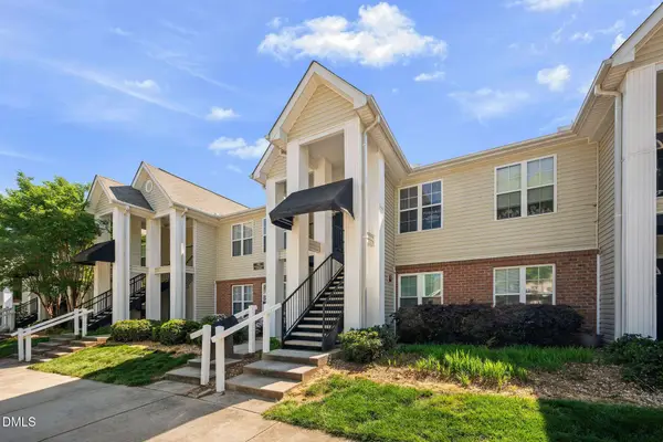 2400 Huntscroft Lane #202, Raleigh, NC 27617
