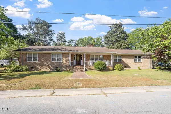 700 E Harnett Street, Dunn, NC 28334