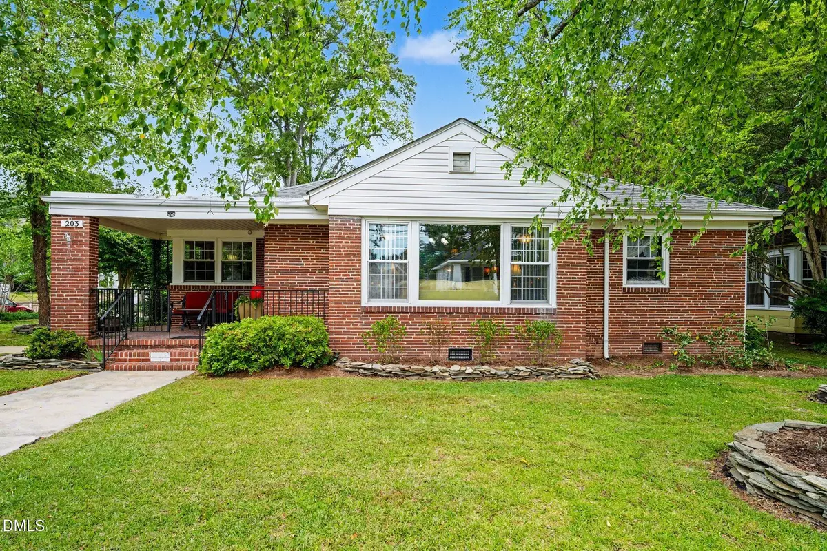 203 E Davis Street, Smithfield, NC 27577 - #1