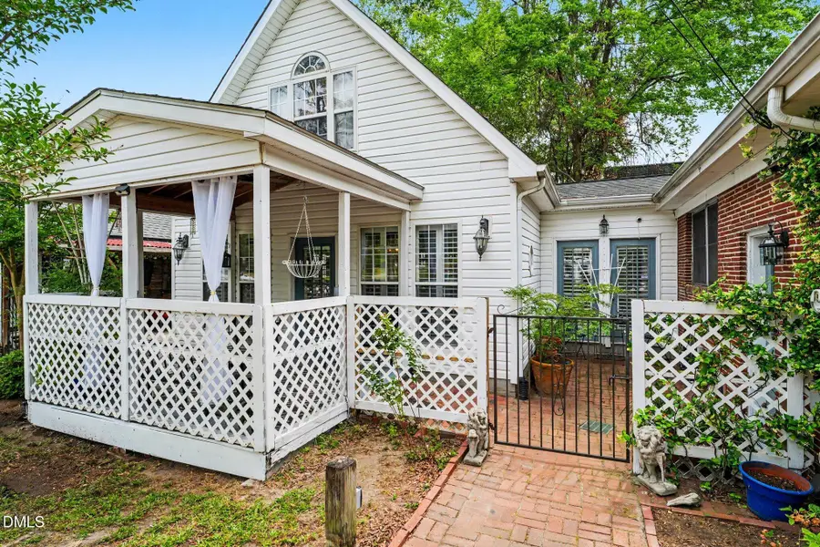 203 E Davis Street, Smithfield, NC 27577 - #2