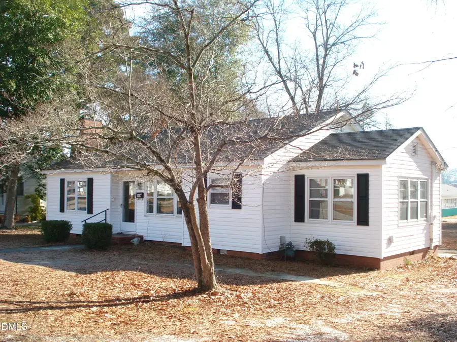 202 N Wayne Avenue, Dunn, NC 28334 - #2
