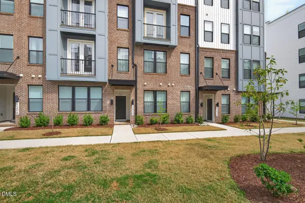 1210 Coach Station Alley #101, Raleigh, NC 27601