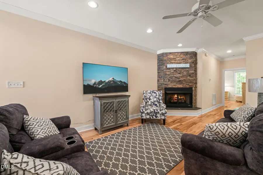 179 Occoneechee Drive, Clarksville, VA 23927 - #2