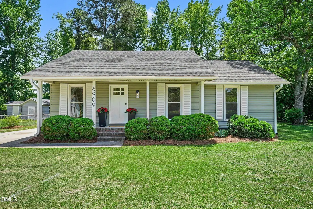 6909 Media Drive, Fayetteville, NC 28314 - #1