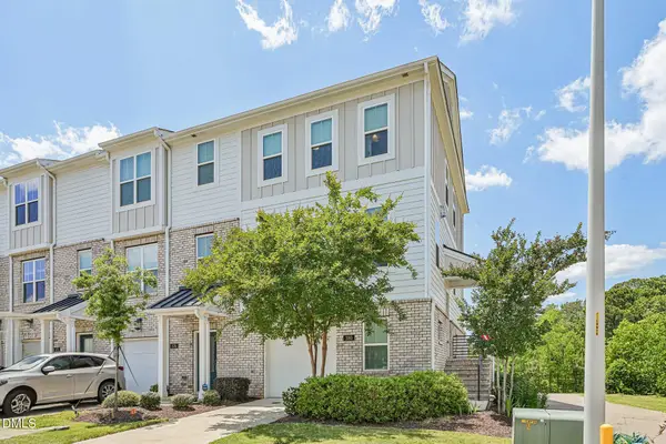 380 Skymont Drive, Holly Springs, NC 27540