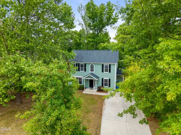 16 Meadowcrest Drive, Durham, NC 27703