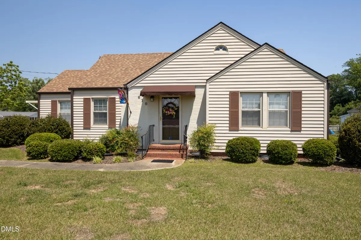 610 N Lincoln Street, Benson, NC 27504 - #1