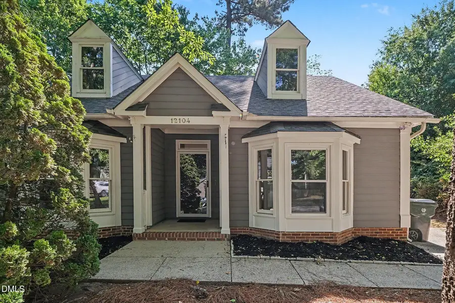 12104 Queensbridge Court, Raleigh, NC 27613 - #2