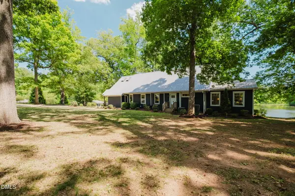 370 Robinson Ferry Road, Macon, NC 27551