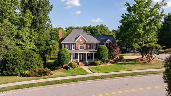104 Circle On The Green Green, Cary, NC 27519