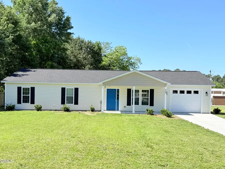 360 Oak Street, Roseboro, NC 28382 - #2