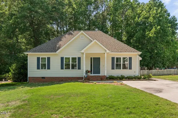 2733 Glastonbury Road, Apex, NC 27539