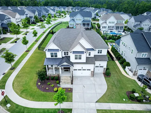 200 Lofty Oak Lane, Holly Springs, NC 27540