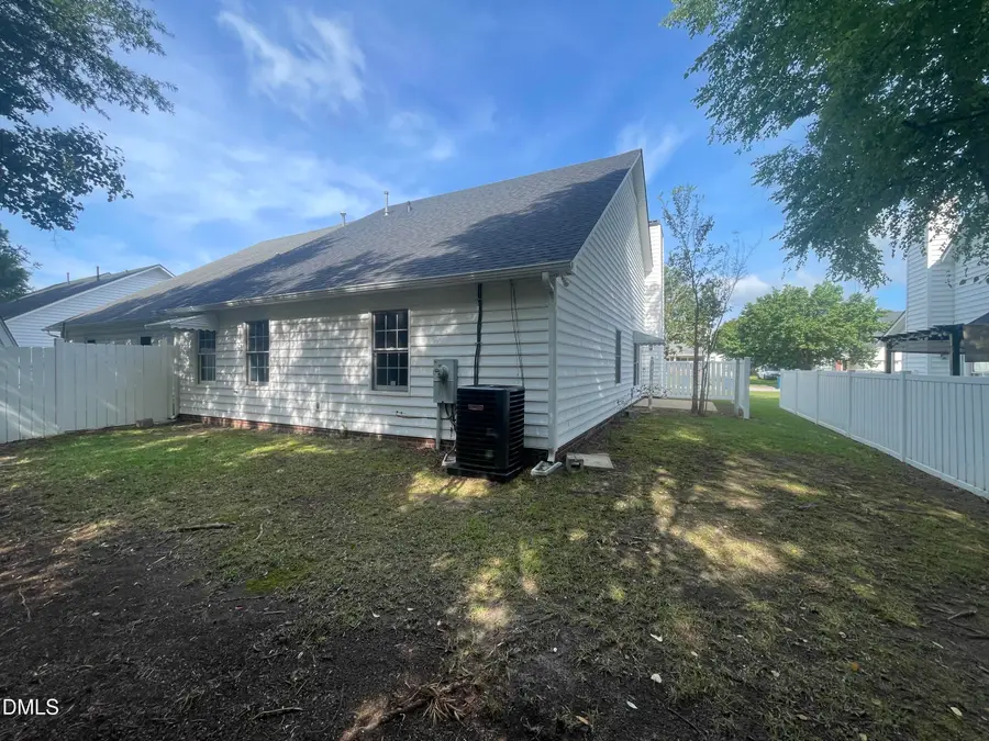 109 Fairwoods Court, Dunn, NC 28334 - #3