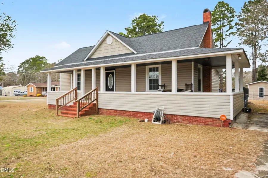 423 E Edinborough Avenue, Raeford, NC 28376 - #3
