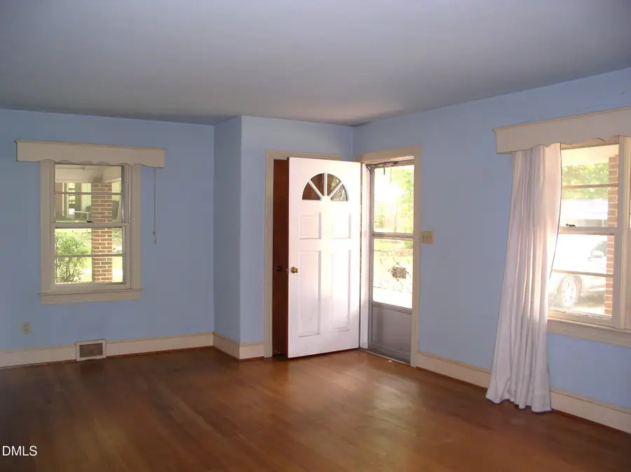 1820 S Garnett Street Extension, Henderson, NC 27536 - #2