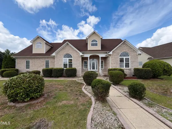 824 Camwheel Drive, Hope Mills, NC 28348