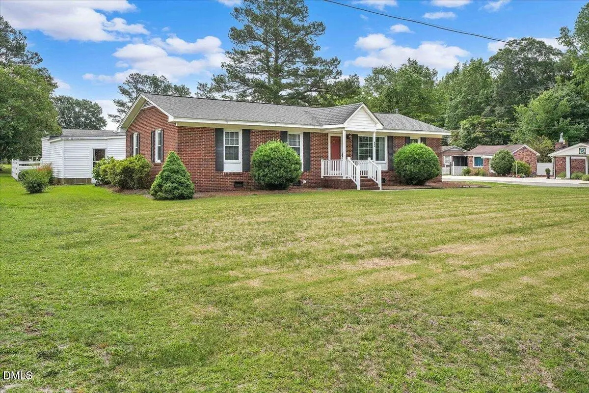 606 E Fremont Street, Kenly, NC 27542 - #1