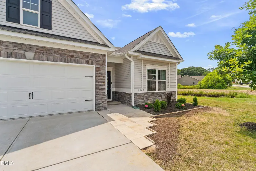 1300 London Meadow Way, Fuquay Varina, NC 27526 - #3