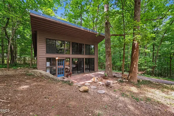 179 Hickory Pond Road, Chapel Hill, NC 27517