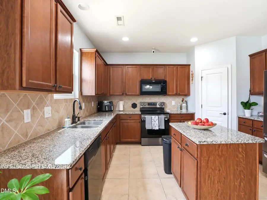 8128 Hovingham Way, Raleigh, NC 27616 - #3