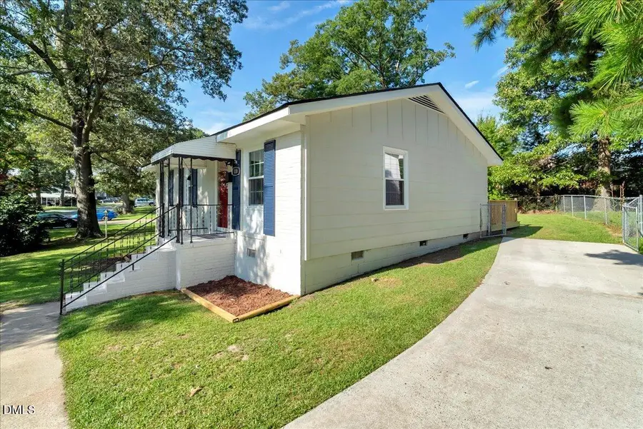 120 Southgate Drive, Roanoke Rapids, NC 27870 - #3