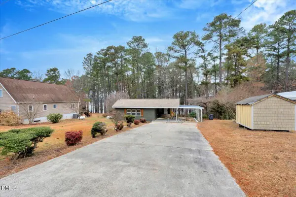 950 Cedar Cove Road, Henderson, NC 27537