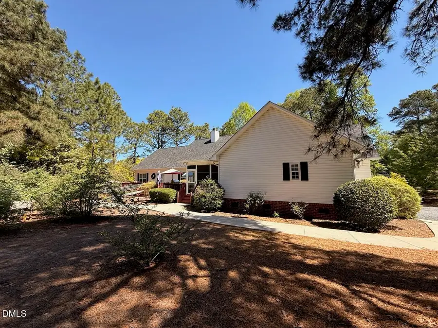 109 Sweetbriar Court, West End, NC 27376 - #3