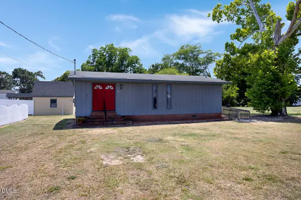 207 Price Street, Pine Level, NC 27576