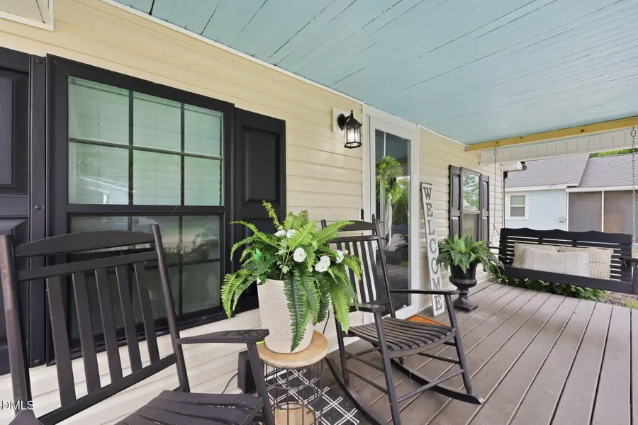 215 W Brocklyn Street, Benson, NC 27504 - #3