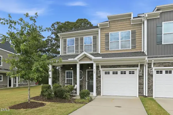 529 Barneswyck Drive, Fuquay Varina, NC 27526